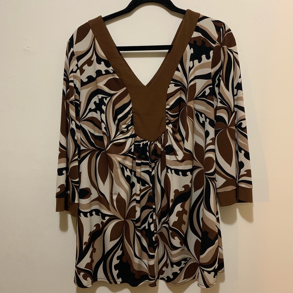 Dress Barn Brown Trimmed V-Neck 3/4 Length Sleeve